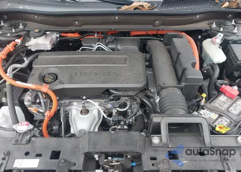 2025 Honda Cr-V Hybrid Sport Touring from USA, damaged, VIN 7FARS6H95SE008773